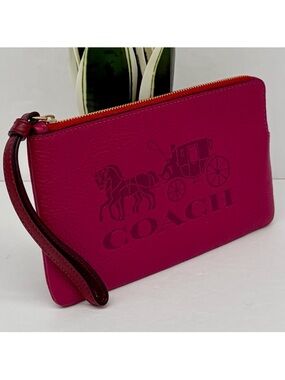 Coach Large Corner Zip Wristlet Wallet With Horse And Carriage